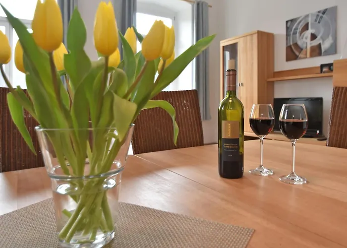 Sunny Escape In Borstendorf * Grunhainichen